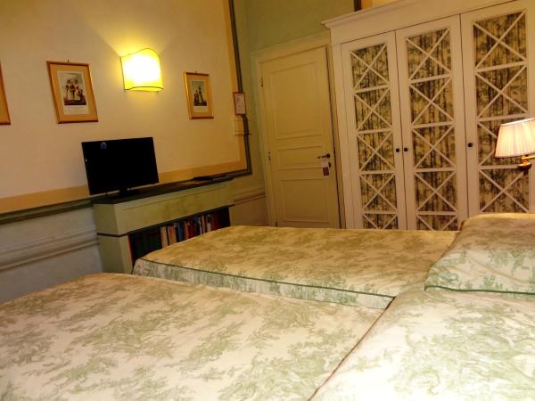 Palazzo Niccolini al Duomo Residenza D'Epoca : photo 5 de la chambre chambre double ou lits jumeaux