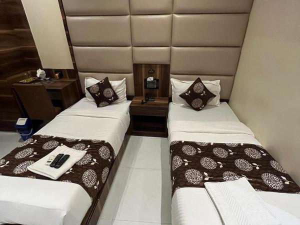 Hotel Shahi Darbar : photo 8 de la chambre chambre double deluxe