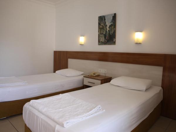 Miray Hotel Kleopatra : photo 3 de la chambre chambre double ou lits jumeaux