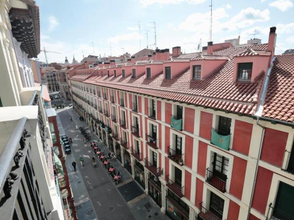 ThePlacetoBe B&B : photo 2 de la chambre chambre lit queen-size avec salle de bains commune