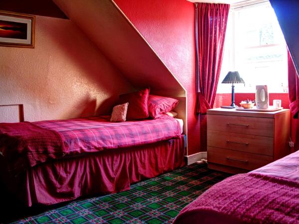 Atticus Central Guest House : photo 4 de la chambre chambre lits jumeaux standard avec salle de bains commune