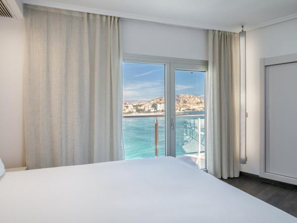 Hotel Spa Porta Maris by Melia : photo 1 de la chambre chambre familiale avec vue sur la mer