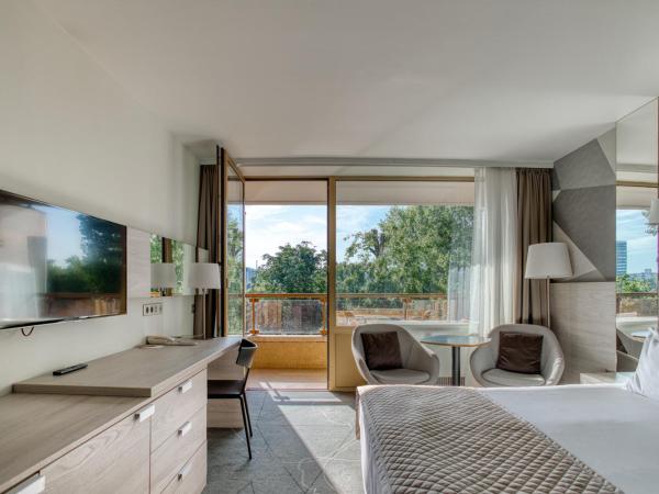 Ensana Thermal Margaret Island : photo 4 de la chambre chambre double premium avec accès bien-Être et salle de sport