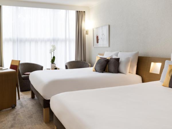 Novotel Genève Centre : photo 6 de la chambre chambre supérieure avec 2 lits doubles