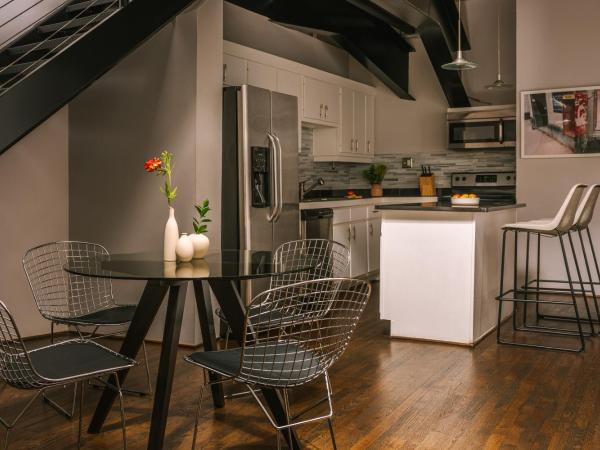 Sonder The Hogg Palace : photo 2 de la chambre appartement loft 2 chambres