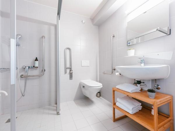 SwissTech Hotel : photo 4 de la chambre chambre triple classique