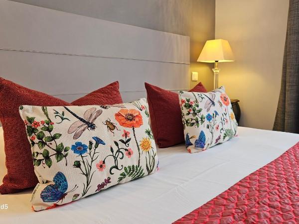 Brit Hotel Acacias : photo 6 de la chambre chambre double club avec terrasse (19 m²)