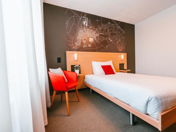 SwissTech Hotel : photo 2 de la chambre chambre simple basique avec lit double