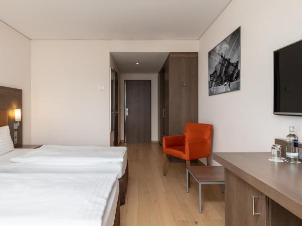 IntercityHotel Dresden : photo 3 de la chambre chambre lits jumeaux standard