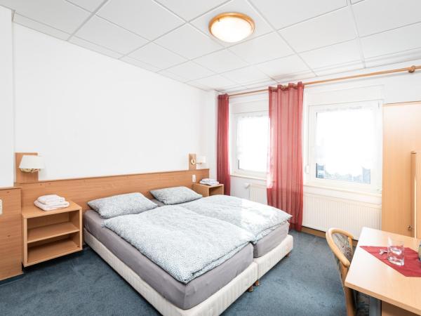 Pension Greiser : photo 1 de la chambre chambre familiale