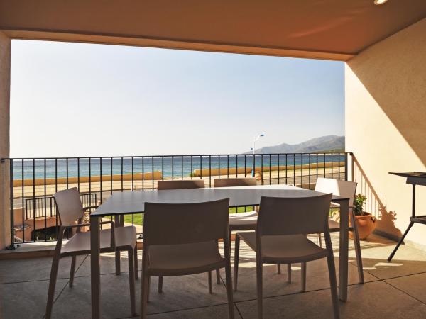 Résidence Saint-Jean : photo 2 de la chambre two-bedroom apartment - ground floor with sea view and double terrace