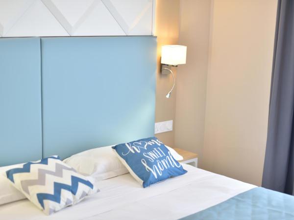 Résidence Saint-Jean : photo 7 de la chambre two-bedroom apartment - first floor with sea view and large terrace with pergola