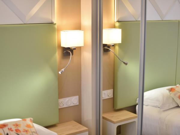 Résidence Saint-Jean : photo 9 de la chambre two-bedroom apartment - first floor with sea view and terrace