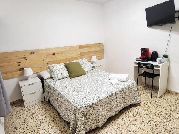 Sweet Rooms in Alboraya Valencia : photo 3 de la chambre chambre double avec salle de bains commune