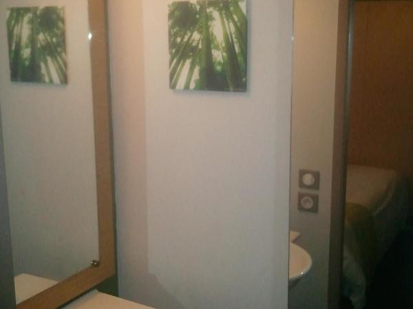 Hotel Bel Alp Manosque : photo 4 de la chambre chambre lits jumeaux