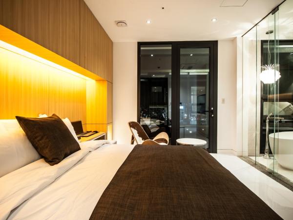 SR Hotel Sadang : photo 6 de la chambre chambre premium avec terrasse