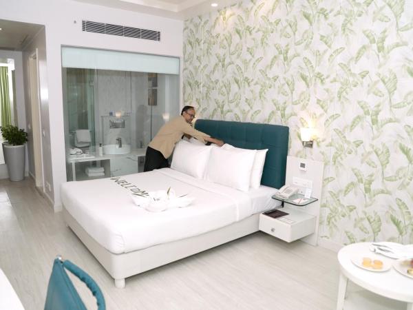 Sarovar Portico Naraina, Hotel : photo 2 de la chambre superior double bed rooms
