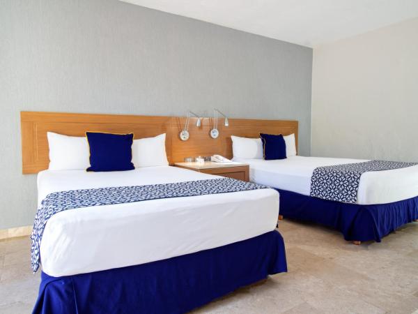 Plaza Pelicanos Club Beach Resort All Inclusive : photo 2 de la chambre chambre double supérieure