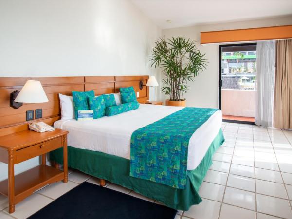 Plaza Pelicanos Club Beach Resort All Inclusive : photo 2 de la chambre suite