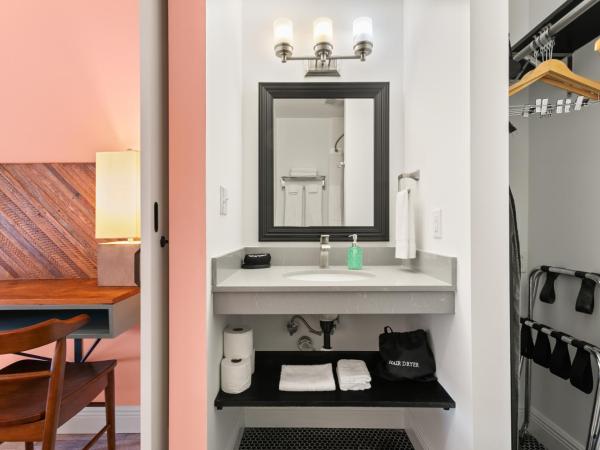 The Iris Motel : photo 3 de la chambre chambre standard avec 2 lits queen-size