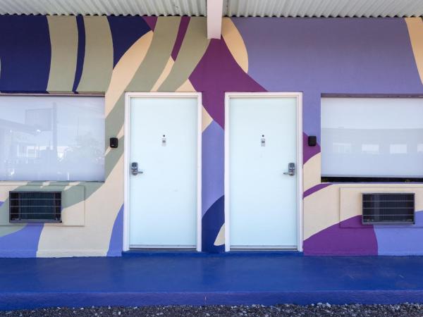 The Iris Motel : photo 10 de la chambre chambre lit king-size