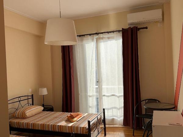 Petaluda House 5 : photo 1 de la chambre chambre lits jumeaux avec salle de bains commune