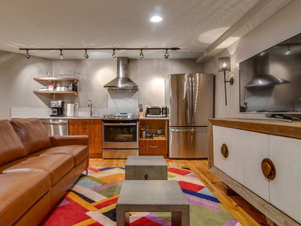 Nashville Riverfront Lofts : photo 1 de la chambre deluxe king suitedowntown deluxe king suite w/kitchen & living room - unit 1