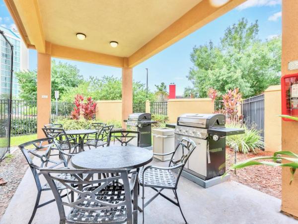 Apartment with Pool and Hot Tub Close to Disney : photo 10 de la chambre appartement