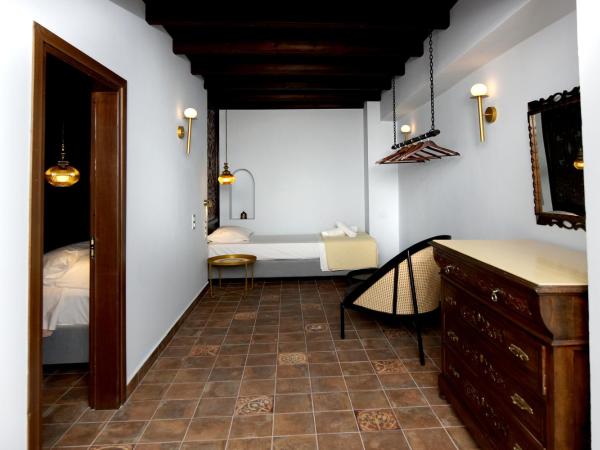 Elaia-Fos : photo 1 de la chambre suite - vue sur jardin