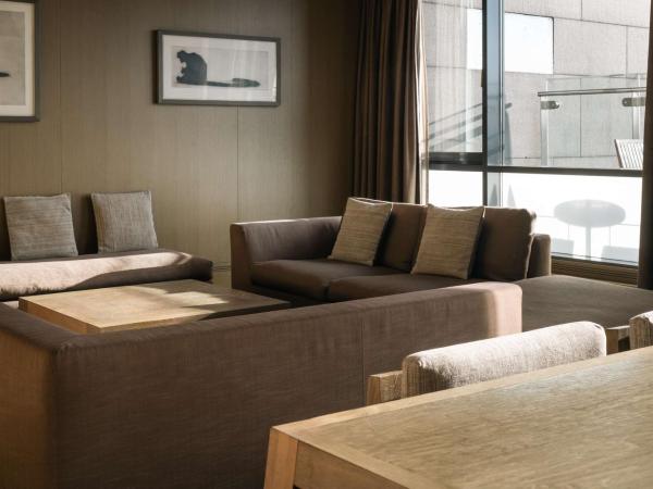 Radisson Blu Royal Hotel Dublin : photo 2 de la chambre suite avec balcon