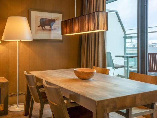 Radisson Blu Royal Hotel Dublin : photo 8 de la chambre suite junior avec balcon