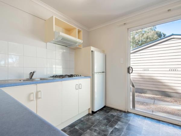 Echo Holiday Parks - Windsor Gardens : photo 6 de la chambre cabines familiales