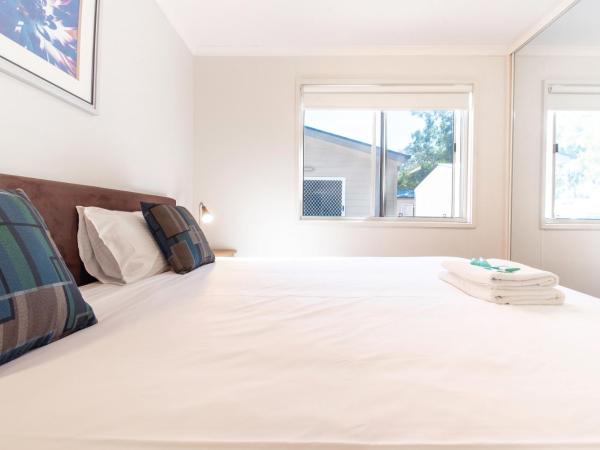 Echo Holiday Parks - Windsor Gardens : photo 6 de la chambre standard 1 bedroom cabins