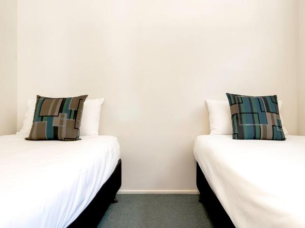 Echo Holiday Parks - Windsor Gardens : photo 6 de la chambre standard 2 bedroom cabins