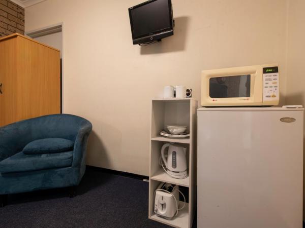 Echo Holiday Parks - Windsor Gardens : photo 5 de la chambre budget units - twin