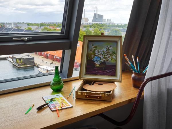 25hours Hotel Paper Island : photo 4 de la chambre suite lit king-size exécutive