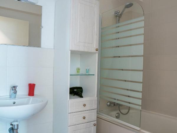 Hotel La Renardière Morzine : photo 4 de la chambre chambre triple