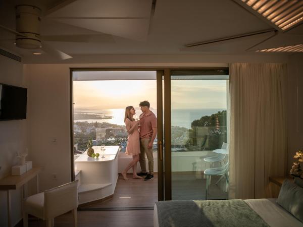 Lagon Life Spirit Boutique Hotel - Adults Only : photo 4 de la chambre chambre supérieure avec piscine privée - vue sur mer