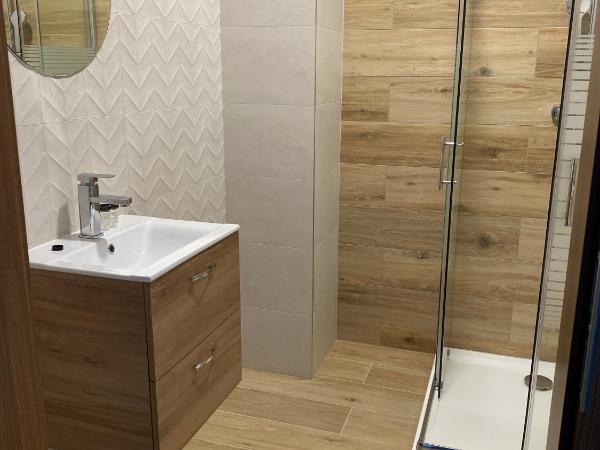 E-Hotel Łódź : photo 3 de la chambre chambre double standard