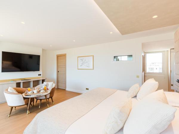 Hôtel Hélios : photo 1 de la chambre suite junior - vue sur mer