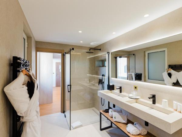 Hôtel Hélios : photo 3 de la chambre suite junior - vue sur mer