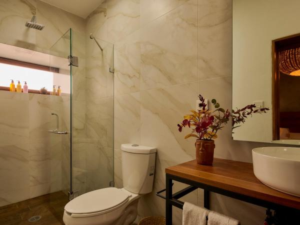 Stay Ortenxia : photo 8 de la chambre chambre deluxe