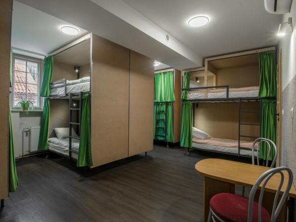 Happy Street Hostel : photo 4 de la chambre lit dans dortoir mixte de 10 lits