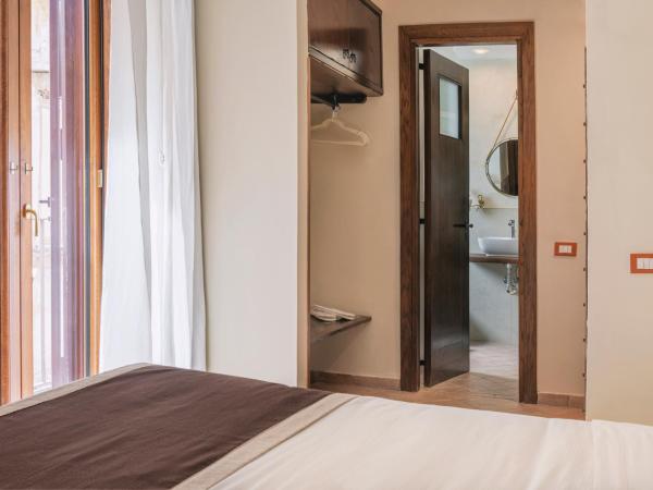 Hotel Il Convento : photo 5 de la chambre chambre double ou lits jumeaux standard avec balcon