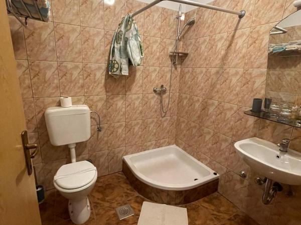 Hotel Biergarten Medulin : photo 8 de la chambre chambre triple