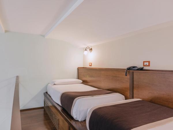 Hotel Il Convento : photo 5 de la chambre chambre quadruple avec balcon