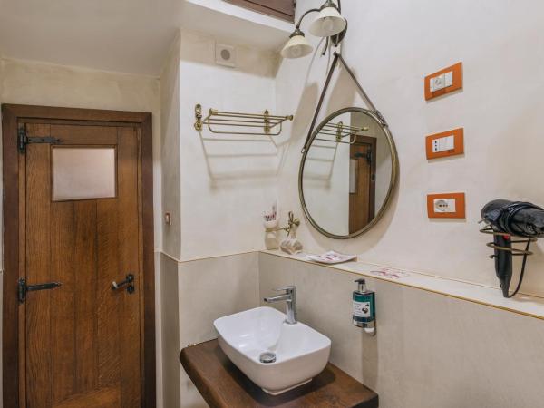 Hotel Il Convento : photo 10 de la chambre chambre quadruple avec balcon