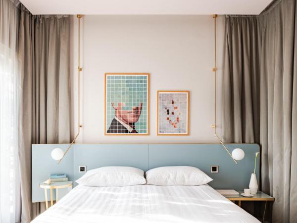 Hotel du Léman - Jongny : photo 1 de la chambre chambre double ou lits jumeaux - vue sur lac