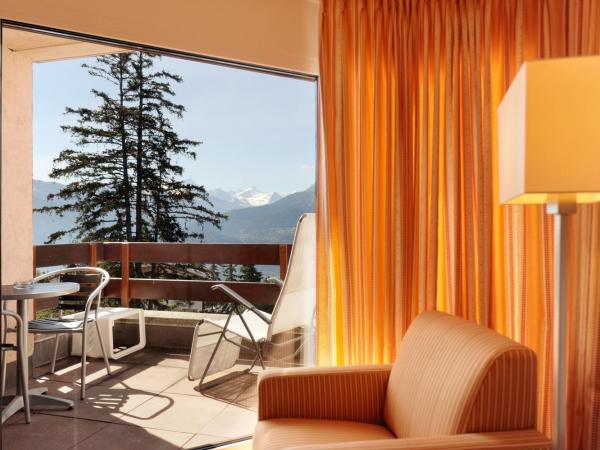 Hotel Helvetia Intergolf : photo 5 de la chambre chambre familiale (2 adultes + 1 enfant) avec balcon - vue sur montagne