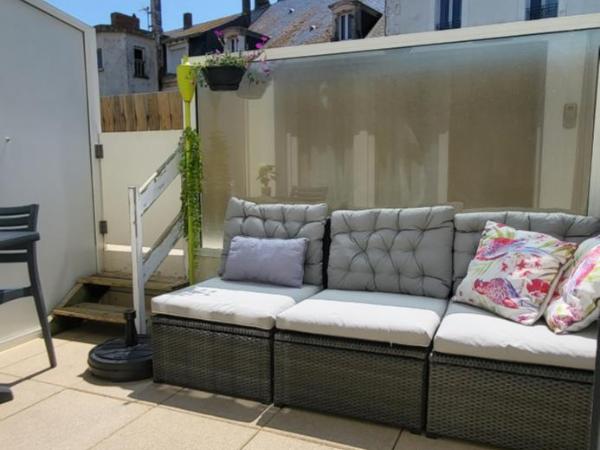 Remblai des Sables d'Olonne - 2 chambres - parking et piscine : photo 3 de la chambre appartement - vue sur piscine